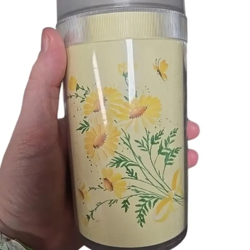 Lot of 4 Vintage Yellow Daisies Floral Drinking Beverage Drinkware Tumblers Cups